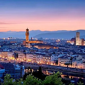 romantic-house-firenze.it-tuscanyhotel.com/