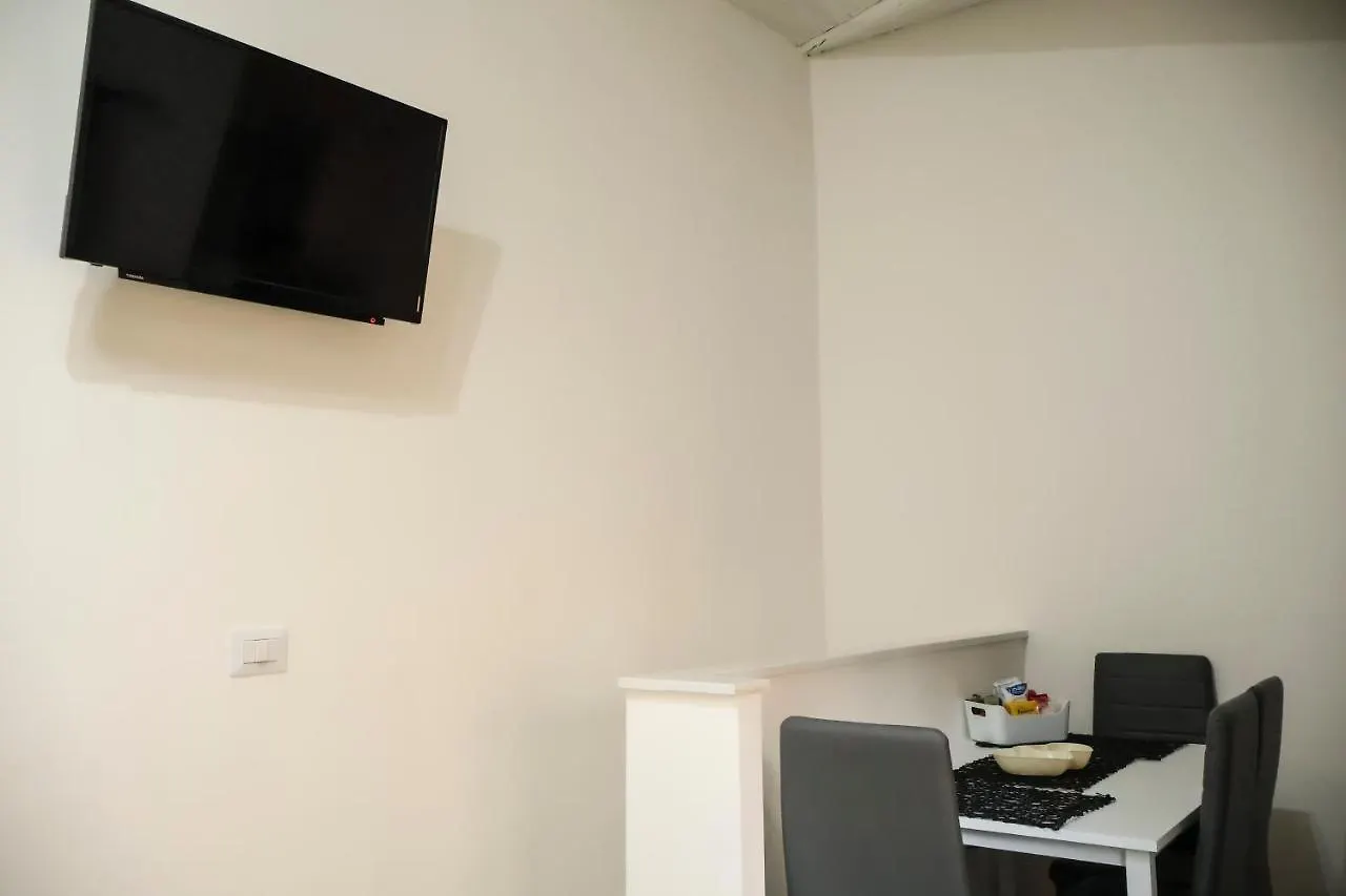 Appartamento Wellness Home Aeroporto di Catania Fontana Rossa Italia