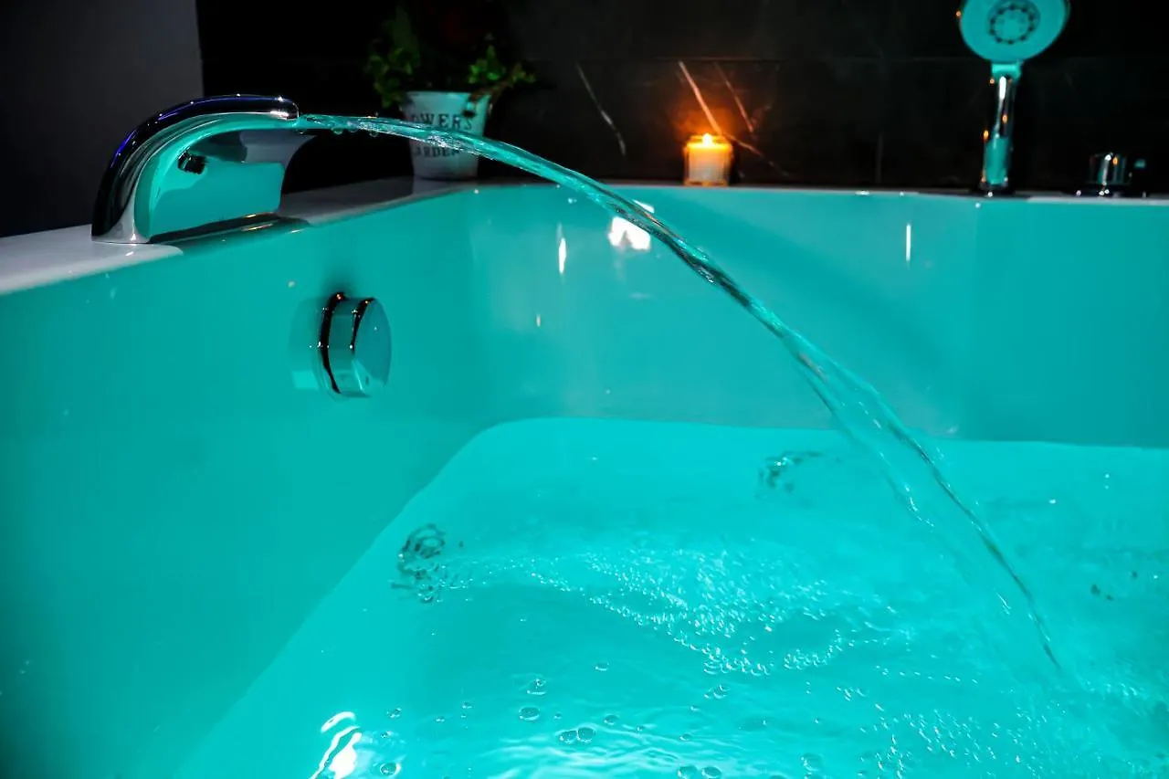 Appartamento Wellness Home Aeroporto di Catania Fontana Rossa Italia